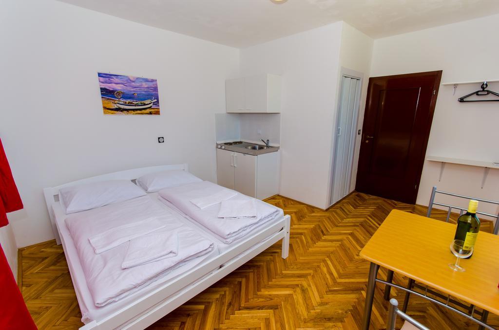 Apartments Balote Τρογκίρ Δωμάτιο φωτογραφία