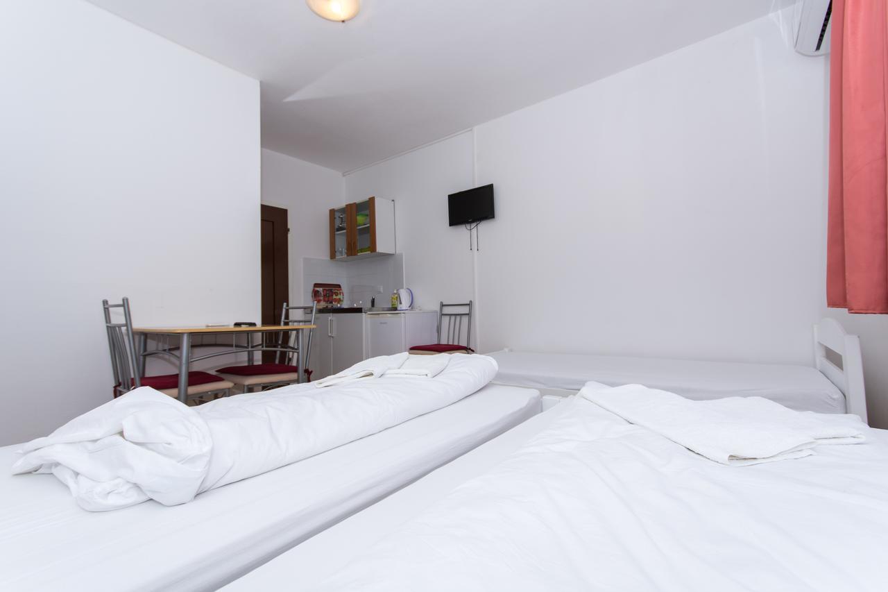Apartments Balote Τρογκίρ Εξωτερικό φωτογραφία